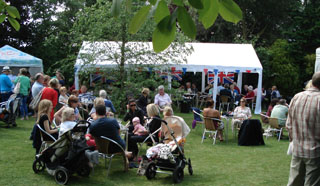 LOSRA Thanks Local Residents for Their Support at Garden Party